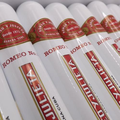 Romeo y Julieta No. 1 Tubed Cigar - Box of 25